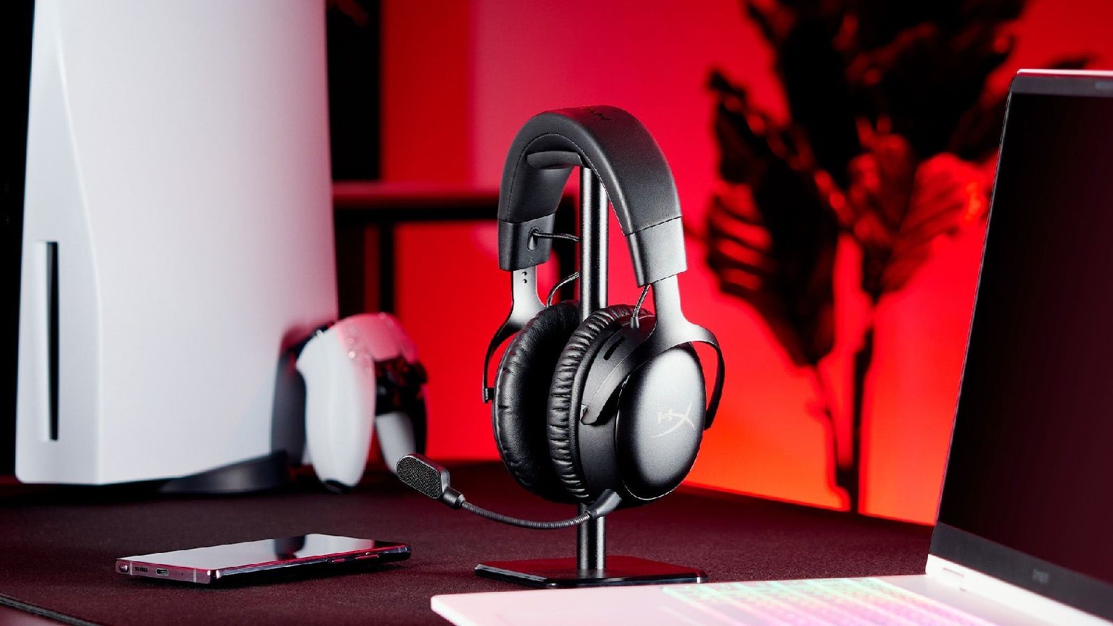 PcComponentes pone en liquidación estos auriculares HyperX con audio espacial y ratón gaming de regalo