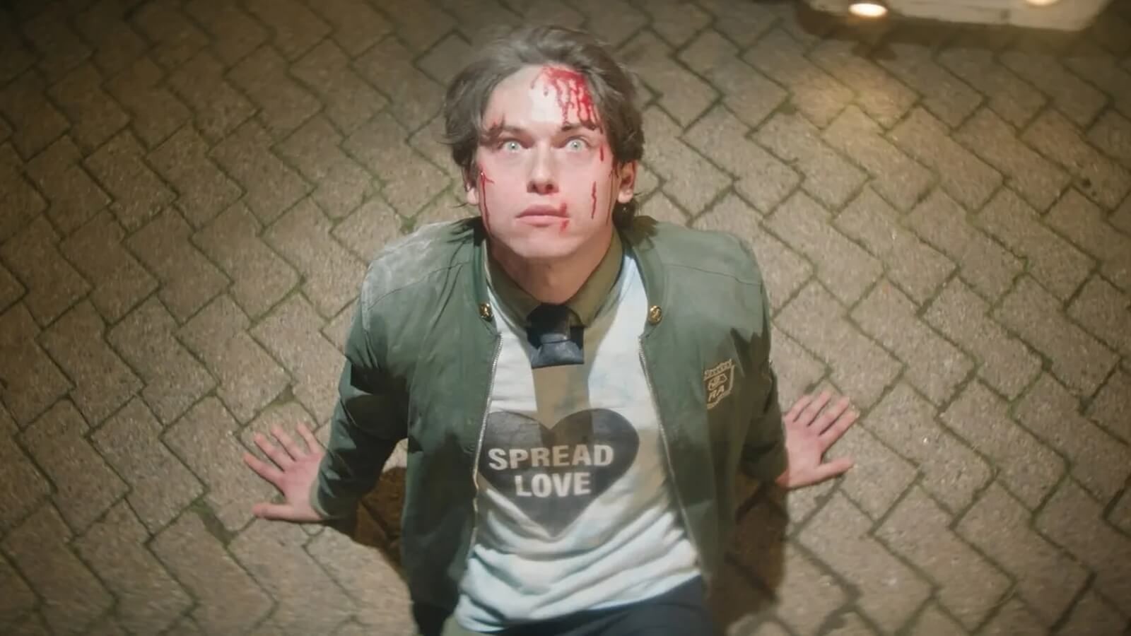 Disney+ ha estrenado por sorpresa la película de comedia más divertida y surrealista del año