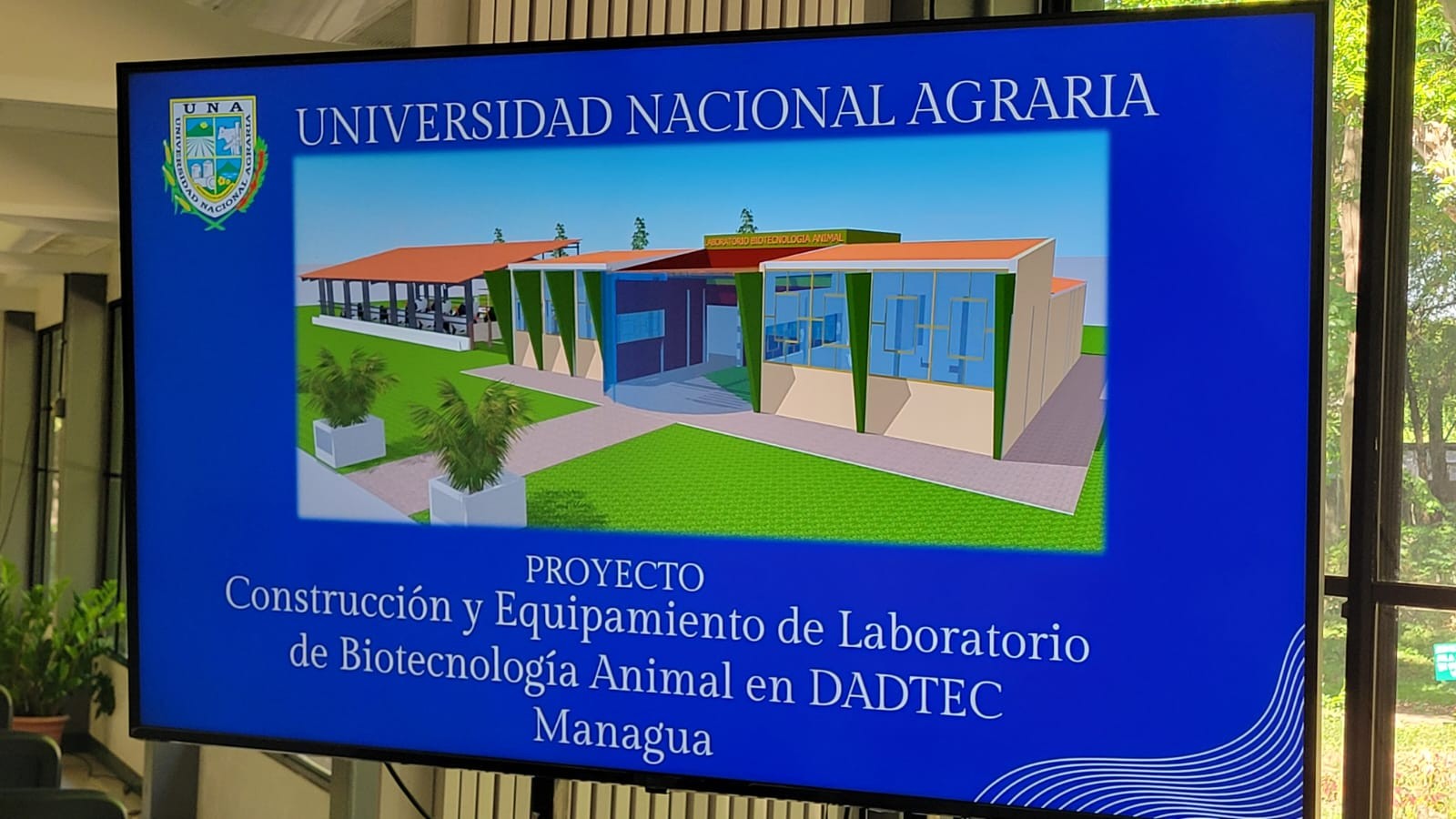 Universidad Nacional Agraria presenta proyecto de Laboratorio de Biotecnología Animal