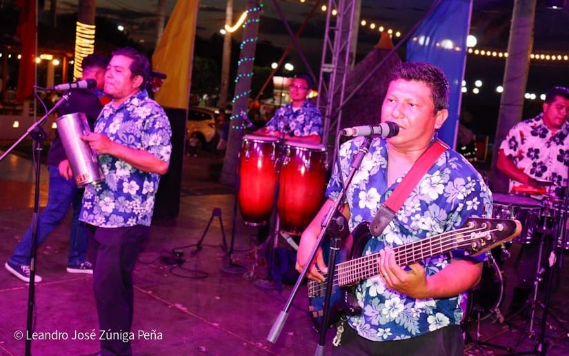 Familias se despiden del verano con una fiesta en el Puerto Salvador Allende