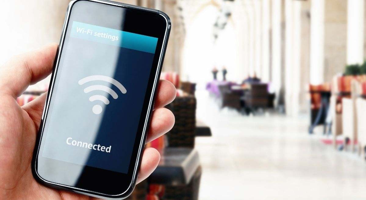 Por qué es absolutamente necesario desactivar el WiFi de tu smartphone al salir de casa