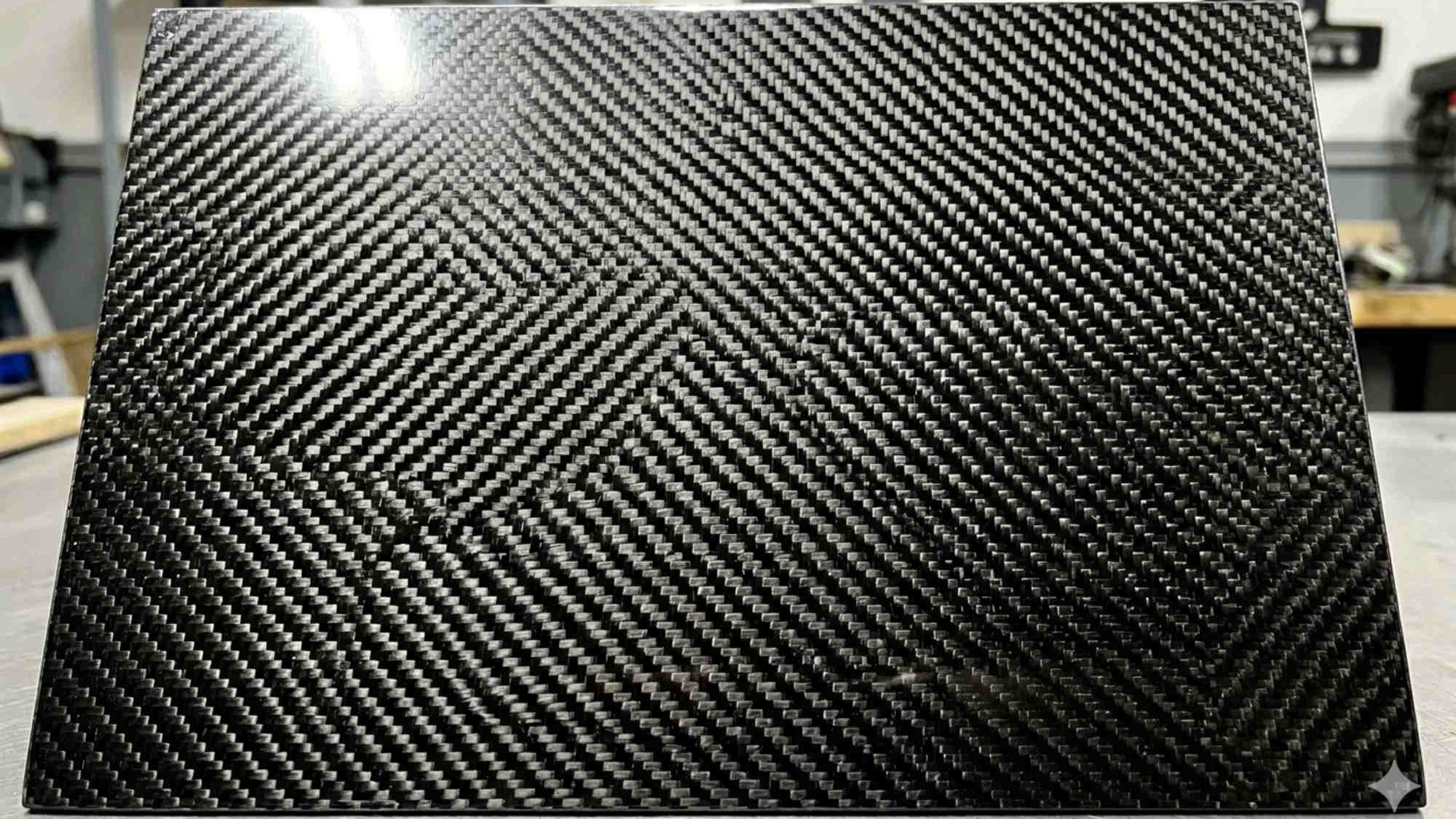 China crea un material 10 veces más fuerte que el acero, clave para los vehículos eléctricos: un cable de 2 mm de grosor capaz de remolcar un autobús de 54 pasajeros