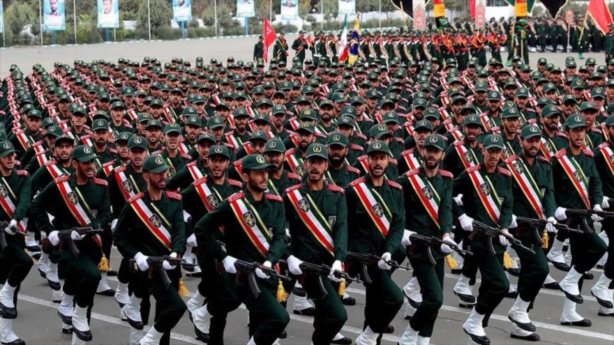 14 000 docentes iraníes condenan medida ilegal de UE contra CGRI