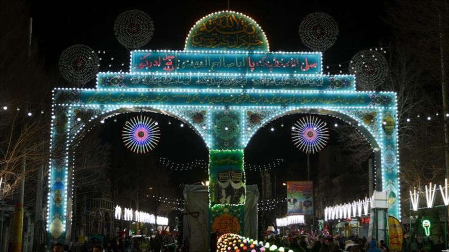 Teherán resplandece en aniversario del natalicio del Imam Mahdi (P)