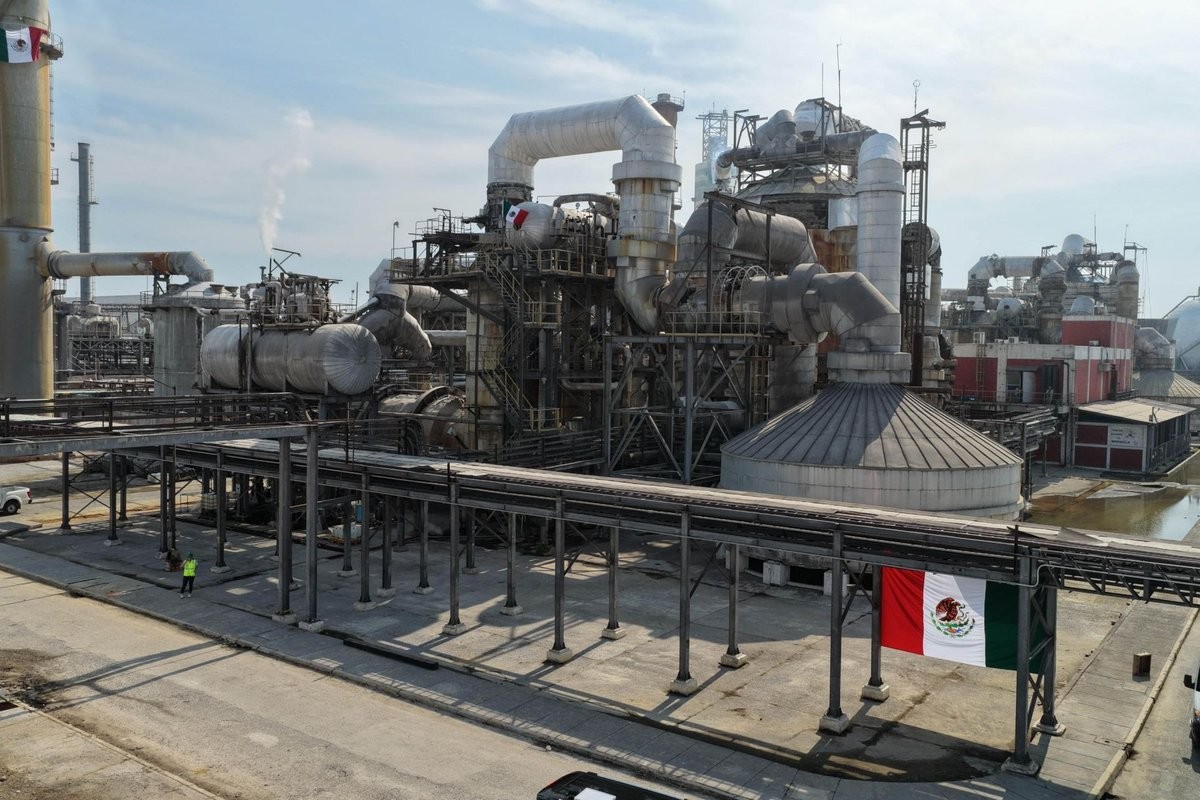 Sheinbaum mantendrá a Pemex como eje de la industria energética