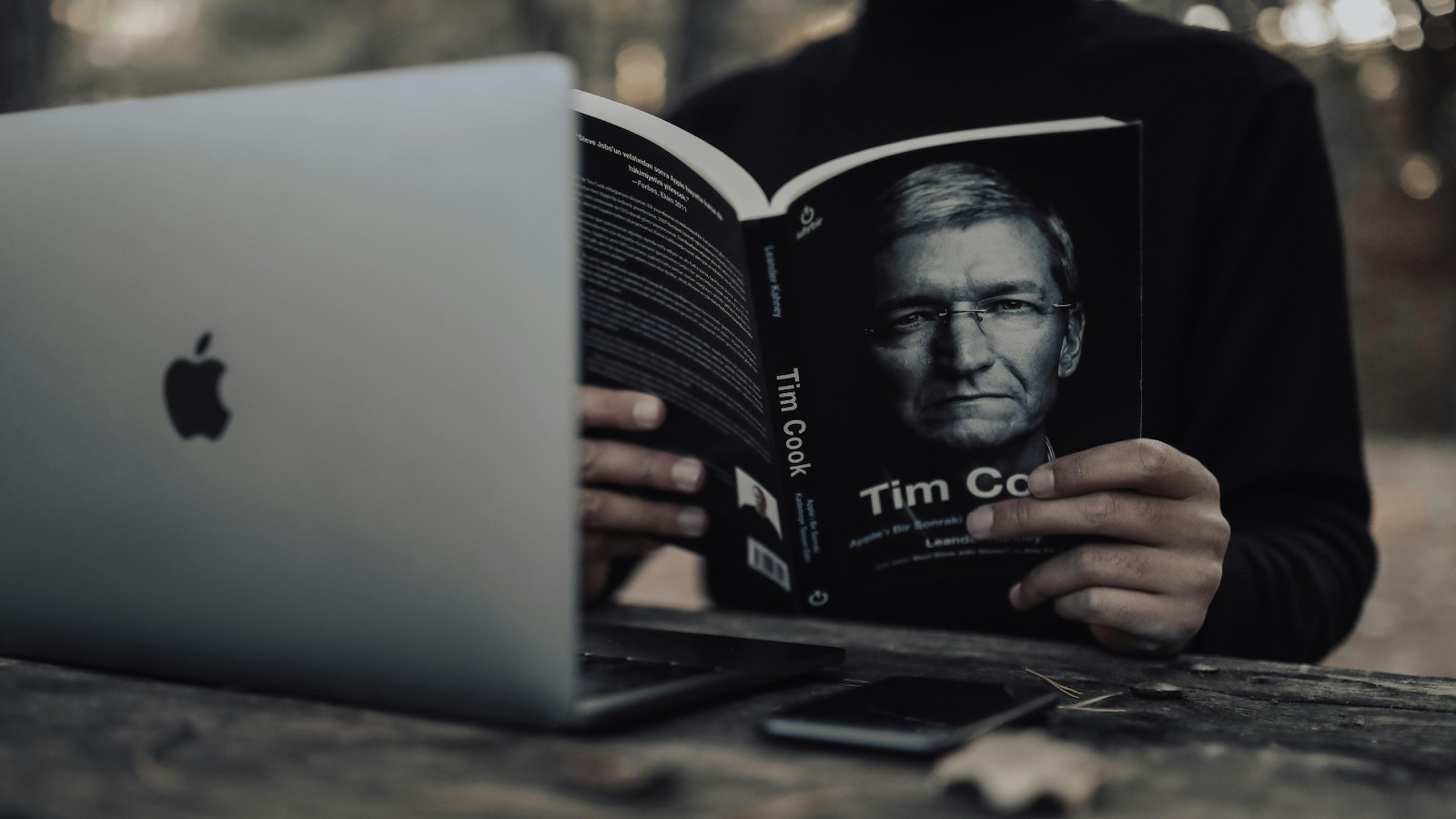 Tim Cook lo tiene claro: si no hay cambios, todos los productos subirán de precio