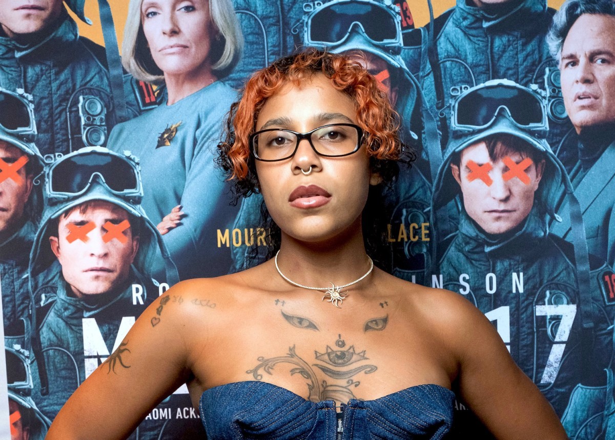 Tokischa genera polémica por posar semidesnuda en una iglesia