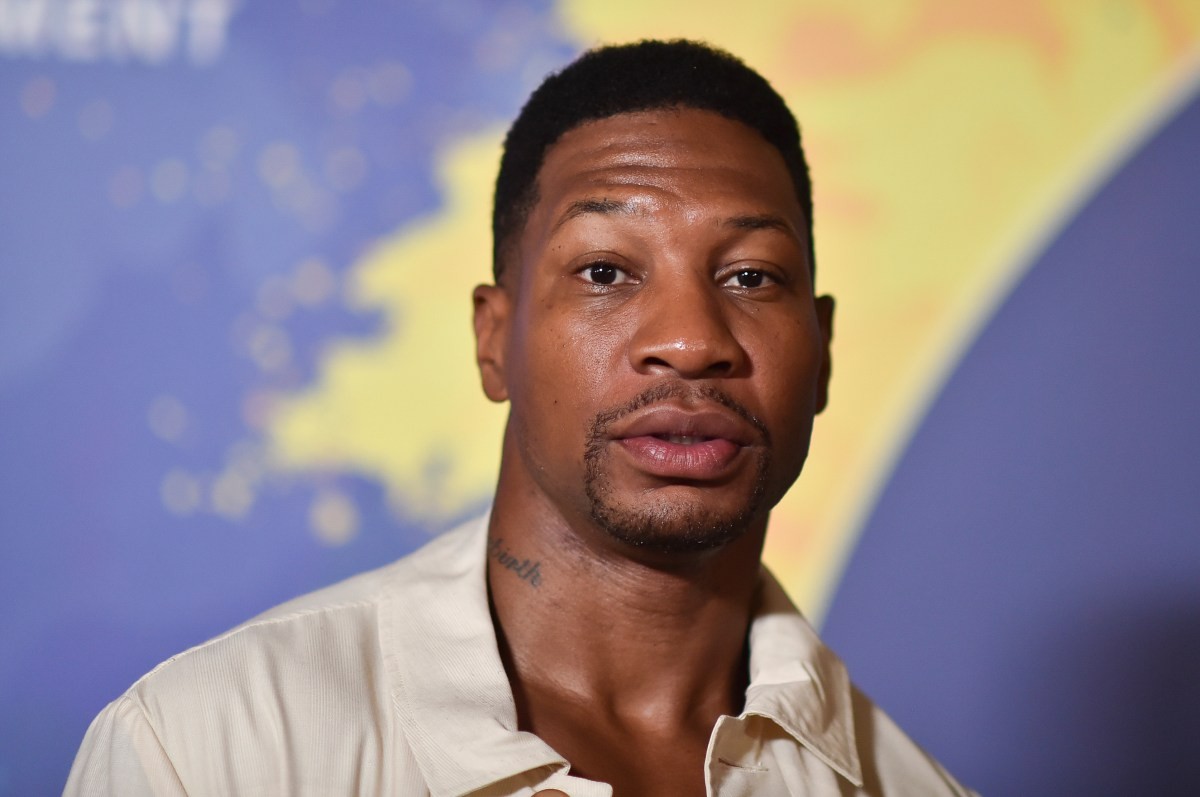 Jonathan Majors sufrió un accidente mientras filmaba una película de acción
