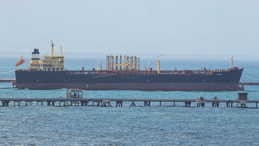 Trump comenta el destino de “millones de barriles de petróleo venezolano”