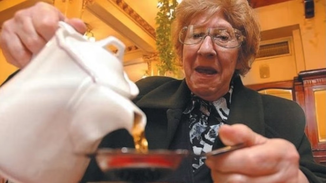 La dama de los tés y las 'almendras negras': la asesina serial que se burló hasta de su condena