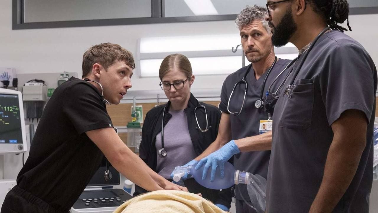 'The Pitt' es realmente "precisa", pero la comunidad médica coincide en señalar este error: "o eso dice mi esposa"