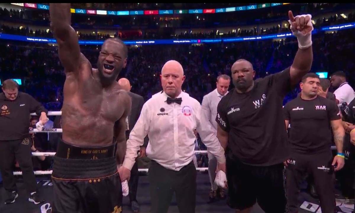 Deontay Wilder vence por decisión dividida a Derek Chisora