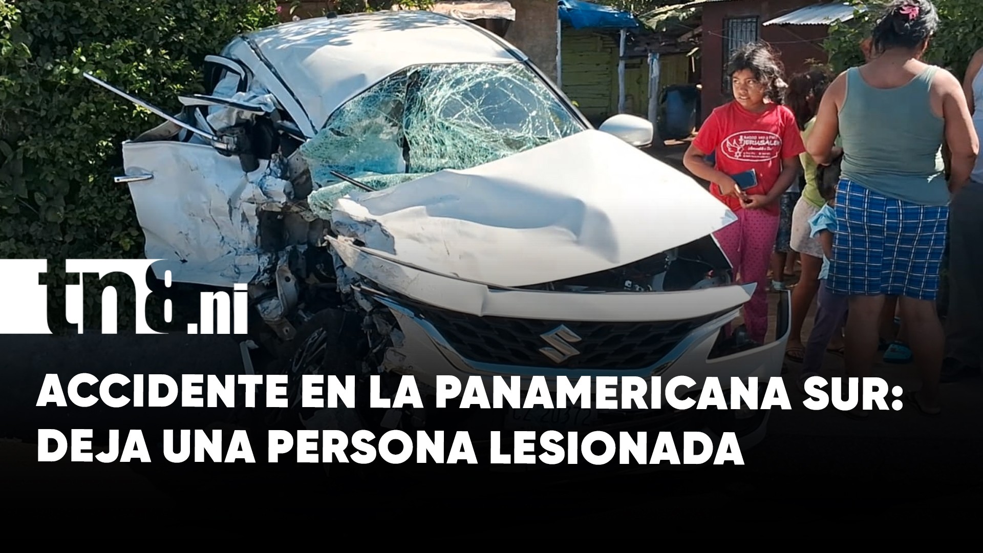 Choque frontal en Panamericana Sur deja un herido y cuantiosos daños materiales